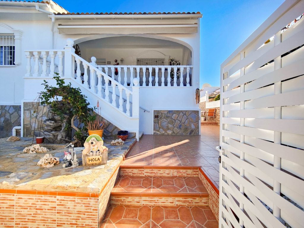 2-Bedroom Villa in Rojales
