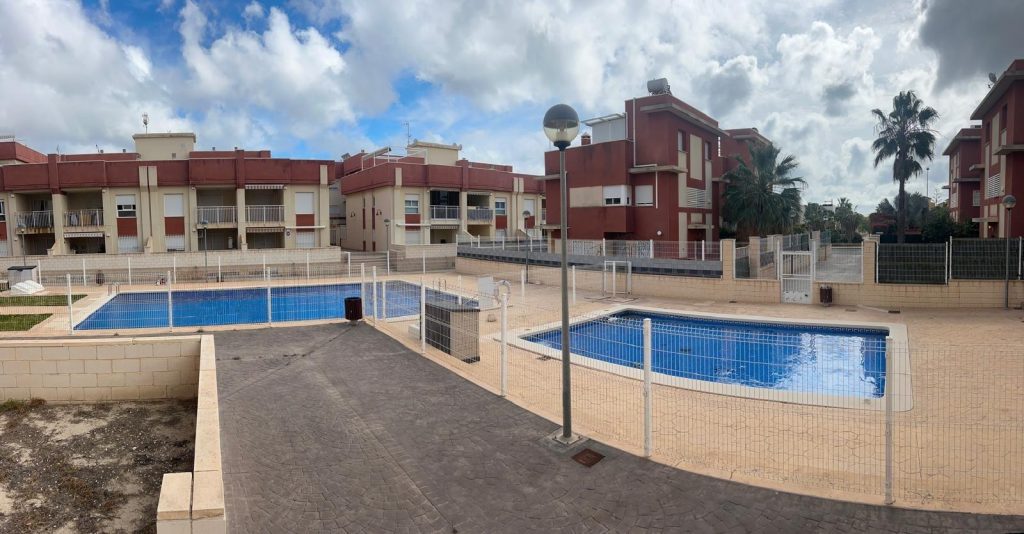 Regenerated Residential Complex in Lomas de Cabo Roig – Renovated Apartments