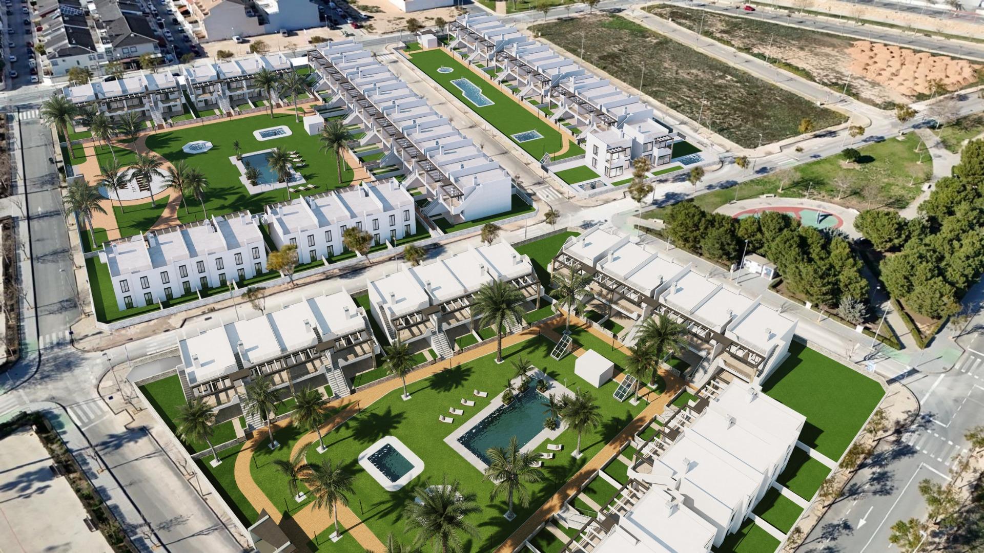 New Build Bungalows with Garden or Solarium Near the Beach in Pilar de la Horadada