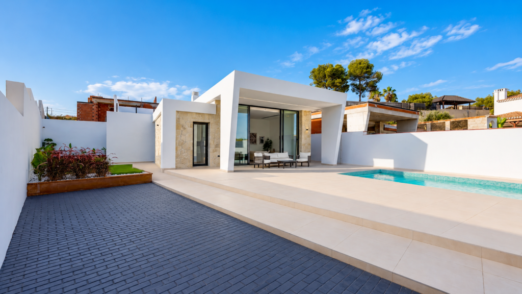 New Build One Level Villas with Private Pool in Los Balcones, Torrevieja