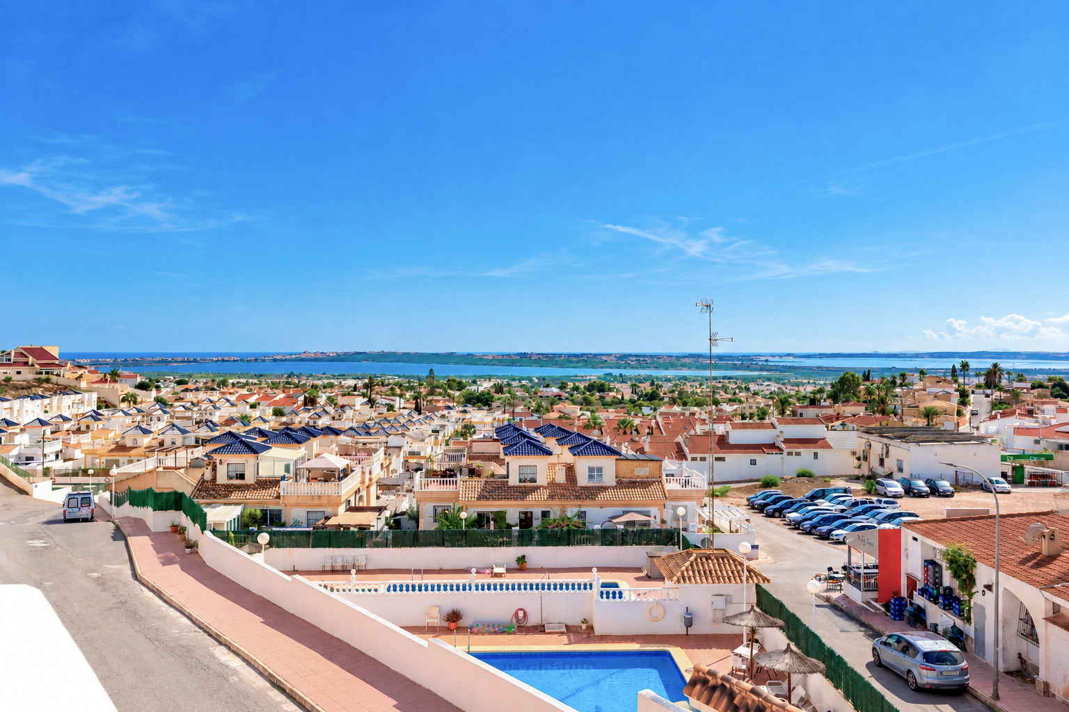Stunning Panoramic Views of the Salt Lakes & Mediterranean Sea,South-Facing Duplex in Ciudad Quesada